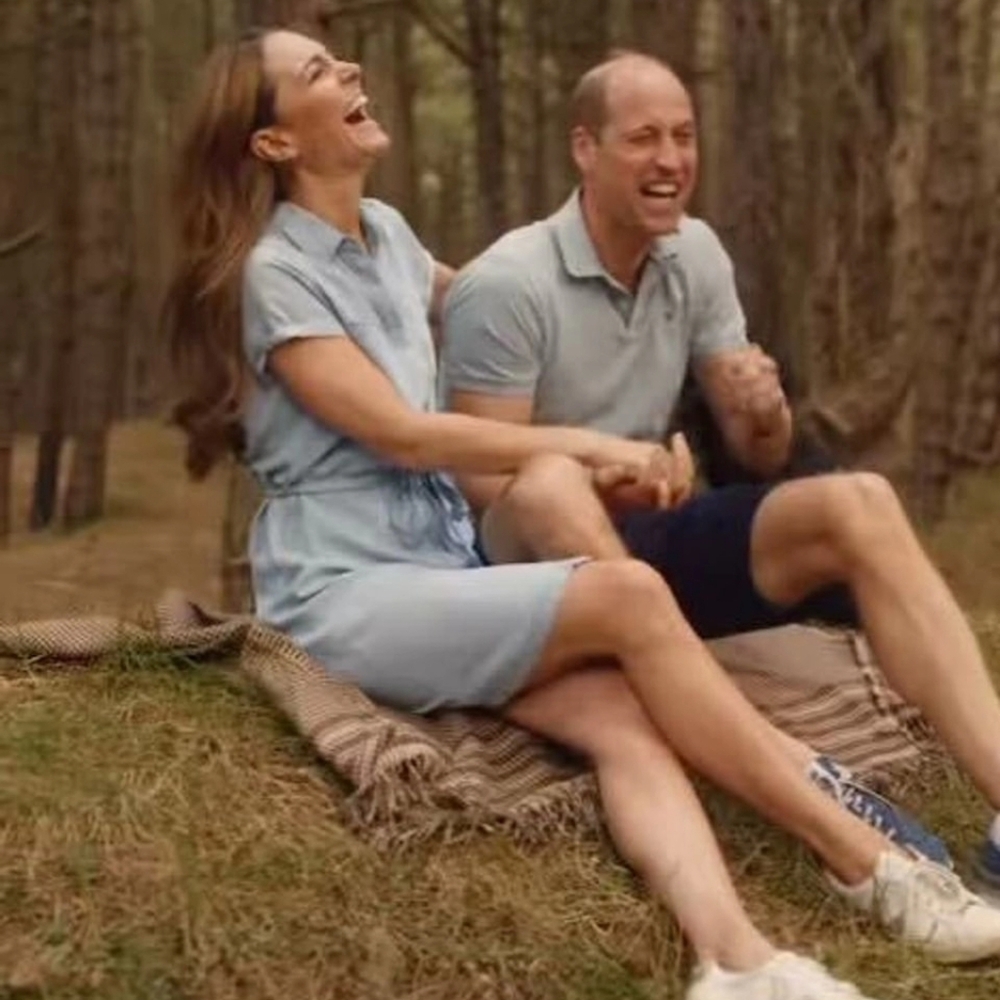 H&M Chambray blue lyocell shirt dress ASO Kate Middleton Princess of Wales